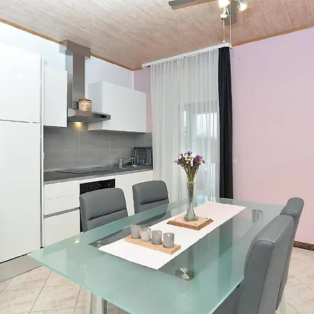 Fuer 4 Personen Ca 73 Qm In Fazana, Istrien Istrische Riviera Fazana