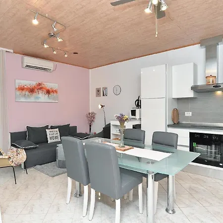 Fuer 4 Personen Ca 73 Qm In Fazana, Istrien Istrische Riviera * Fazana